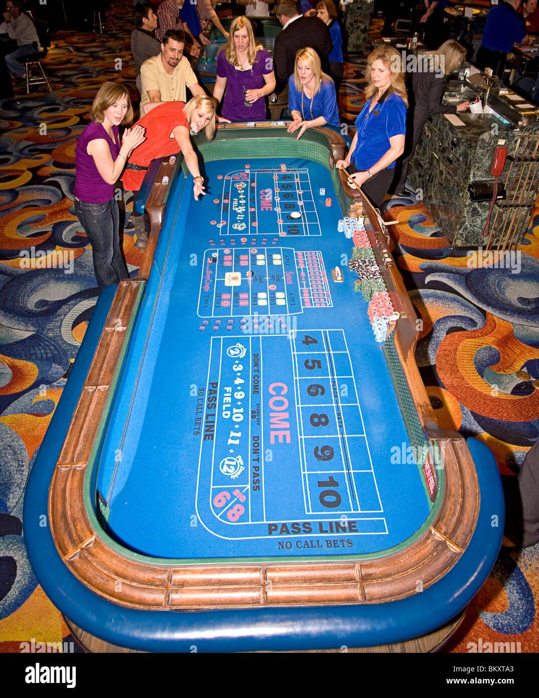 Craps hi-res stock photography and images - Alamy